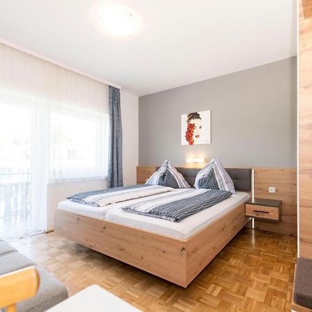 Gaestehaus Genf Velden am Worthersee Bagian luar foto