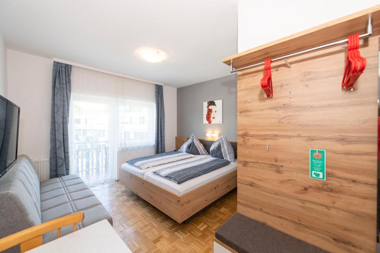 Gaestehaus Genf Velden am Worthersee Bagian luar foto