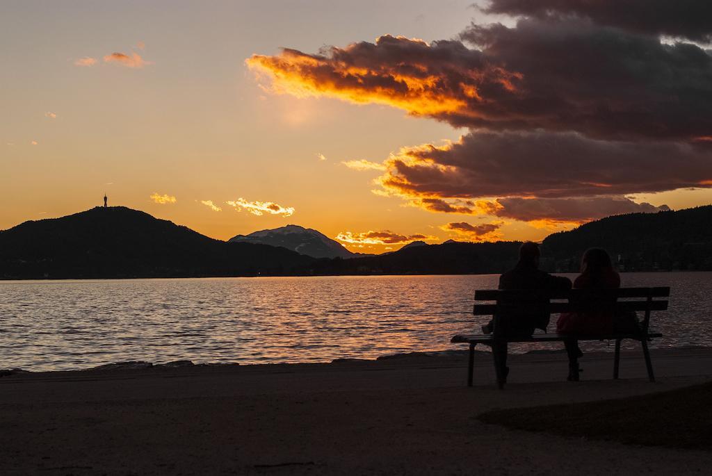 Gaestehaus Genf Velden am Worthersee Bagian luar foto